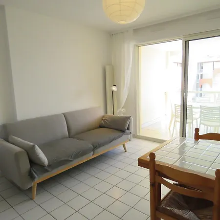 T2 35m² + Loggia à Sète, Parking Et Vue Sur La - Fr-1-472-120